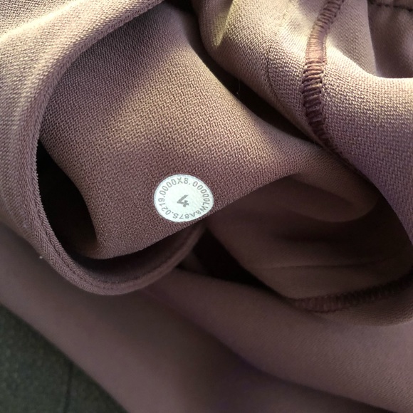 Lululemon On The Fly Skirt *Woven. - Picture 11 of 12